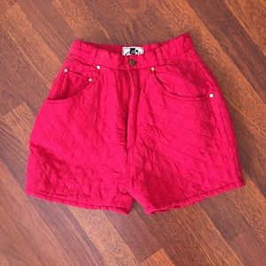Vintage short with quilted design